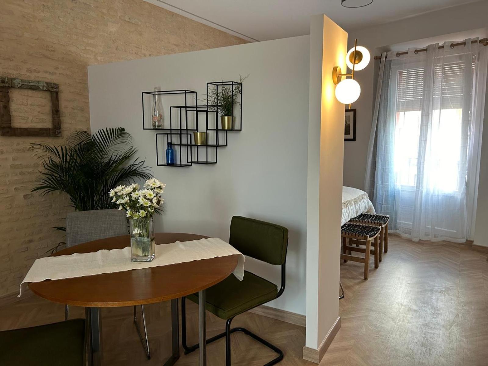 Center Apartment Fully Eqquiped Opcional Breakfast Sevilla Exterior foto